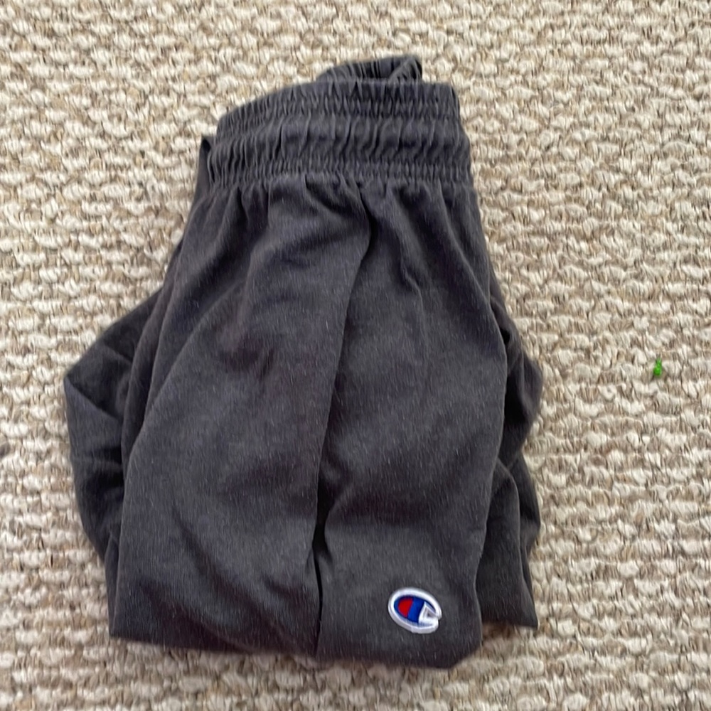 Grey men’s champion sweatpants